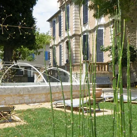 Oda ve Kahvaltı Manoir De La Bastide *