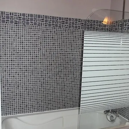 Oda ve Kahvaltı Manoir De La Bastide