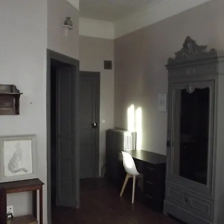 Oda ve Kahvaltı Manoir De La Bastide *