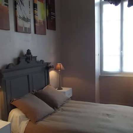 Oda ve Kahvaltı Manoir De La Bastide